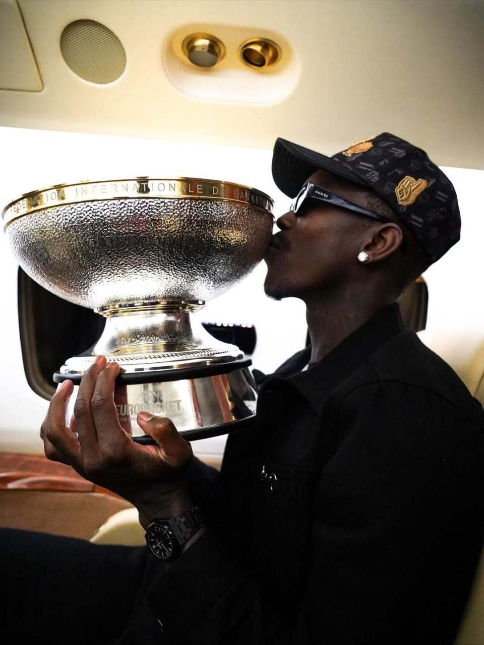 睡觉的画面, xpist, 决赛淘汰斯